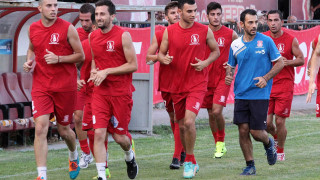 Καιρός να μπουν στο χορτάρι, ξεκινώντας με το δεξί