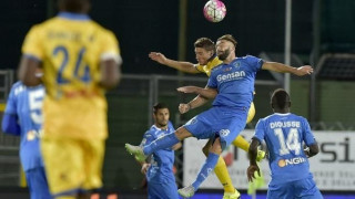 Έσπασε το ρόδι η Φροζινόνε