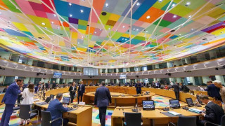 Eurogroup: Μειώνεται κατά 6 δισ. ευρώ το κόστος εξυπηρέτησης του ελληνικού χρέους