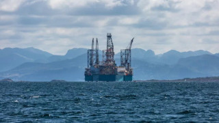 Άλμα 3% στις τιμές του πετρελαίου μετά το εμπάργκο της ΕΕ στο ρωσικό αργό