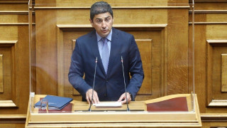 Αυγενάκης μετά τη διαγραφή του: «Παραμένω βουλευτής του Ηρακλείου»