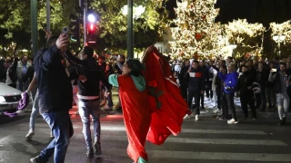 Οι Μαροκινοί της Αθήνας γιόρτασαν με τη ψυχή τους την πρόκριση της εθνικής τους