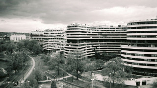 «Quatar-gate»: Γιατί όλα τα ιστορικά σκάνδαλα παίρνουν την κατάληξη -gate ;