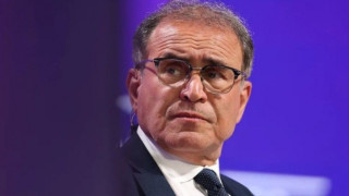 Τρομακτική πρόβλεψη από τον Ρουμπίνι: Έρχεται βαθιά και παρατεταμένη ύφεση