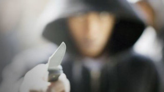 Αυξημένη η ζήτηση όπλων: Ανήλικοι ψάχνουν μαχαίρια και σουγιάδες!