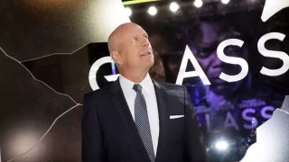 Μπρους Γουίλις: Ένα ατύχημα στα γυρίσματα της ταινίας «Tears of the Sun» ενδέχεται να προκάλεσε την αφασία