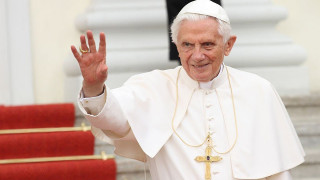 Έφυγε από τη ζωή ο πρώην πάπας Βενέδικτος