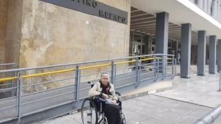 Θεσσαλονίκη: Πέθανε η γνωστή γιαγιά που είχε συλληφθεί για τα... τερλίκια