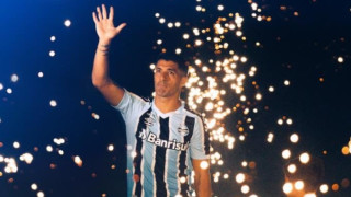 Τρέλα στην υποδοχή του Σουάρες: Πάνω από 30.000 οπαδοί της Γκρέμιο