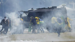 Βραζιλία: Τέθηκαν και πάλι υπό έλεγχο τα κυβερνητικά κτήρια, εκατοντάδες συλλήψεις