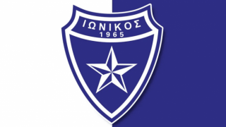 Ιωνικός για Παπαδόπουλο: «Επικίνδυνος, άσχετος, ανίκανος!»