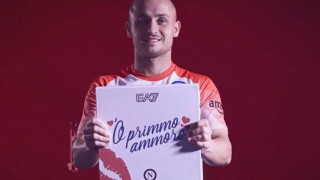 Νάπολι; Παρουσίασε την ιδιαίτερη φανέλα για να τιμήσει τον Άγιο Βαλεντίνο