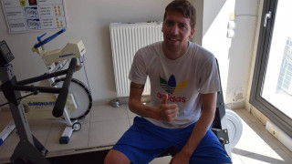 Υπογράφει και φεύγει για Καρπενήσι (pics)