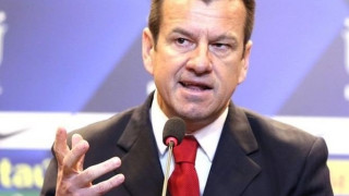 Και με τη βούλα ο Ντούνγκα στο τιμόνι της «σελεσάο»