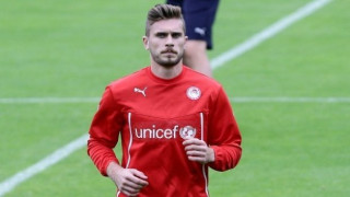 Περιμένει Παπάζογλου