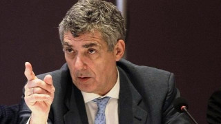 Υπό τον έλεγχο της FIFA και ο πρόεδρος της Ισπανικής Ομοσπονδίας
