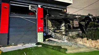 Έκρηξη σε πλυντήριο αυτοκινήτων στη Γλυφάδα