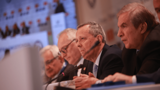 Μπαλτάκος: «Είπα στον Μπένετ να εξηγεί τις φάσεις, να μην τρελαίνεται ο κόσμος»