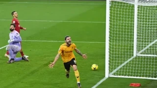 Τρεις συλλήψεις για ομοφοβικά συνθήματα στον αγώνα Γουλβς - Τσέλσι