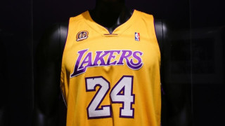 Κόμπι Μπράιαντ: Υπογεγραμμένη φανέλα του πωλήθηκε για 5 εκατ. δολάρια