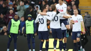 Η κυβέρνηση της Νότιας Αφρικής απορρίπτει τη συμφωνία χορηγίας με την Τότεναμ