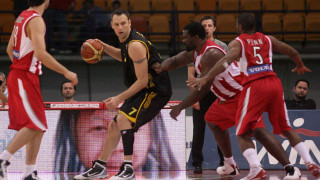 Ο 12χρονος γιος πρώην σέντερ του Άρη έχει ύψος 2.05 και εντυπωσιάζει