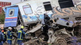 «Πρέπει να αφήνω την νταλίκα πάνω στην ανηφόρα και να σηκώνω την μπάρα με τα χέρια»