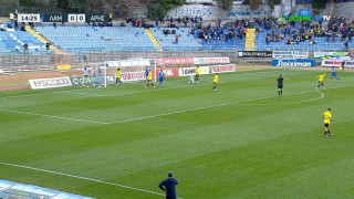 Λάθος στην άμυνα του Άρη και 1-0 η Λαμία με Σλίβκα