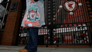 Εκκενώθηκε το «Άνφιλντ», αγνοούνται δύο άτομα