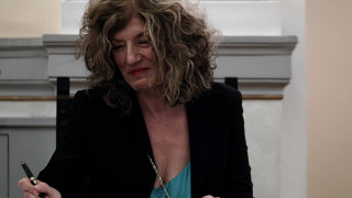 Χαρακτηρίζουν...  γενναίους (!!!) τους αρνητές της Γενοκτονίας (!!!)  