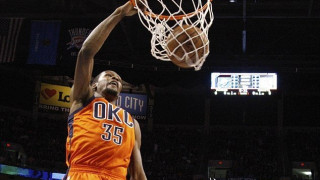 Σκοράρει και χωρίς παπούτσι ο Ντουράντ! (vid)