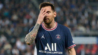 Γιουχάρισμα για Μέσι απο τους φίλους της Παρι στο «Παρκ Ντε Πρενς»