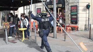 Εικόνες χάους στη Γαλλία: Φωτιές, λεηλασίες, προσαγωγές - 45.000 αστυνομικοί στους δρόμους! (Vid)