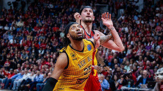 Επέστρεψε από το -22, αλλά λύγισε στο τέλος η ΑΕΚ στο Ισραήλ