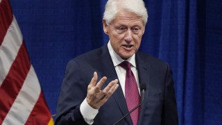 Μπιλ Κλίντον: «Λυπάμαι που πίεσα την Ουκρανία να εγκαταλείψει τα πυρηνικά της»