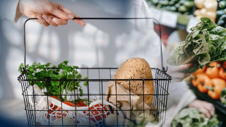 Ενεργοποιείται το νέο «Καλάθι του νοικοκυριού»: Μέχρι πότε θα ισχύσουν οι ειδικές τιμές για σχολικά είδη