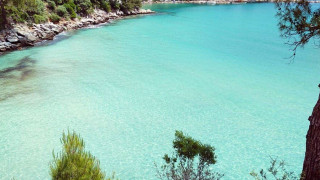 Τούρκοι τουρίστες “πλημμυρίζουν” μετά από επτά χρόνια τις ακτές της Θάσου