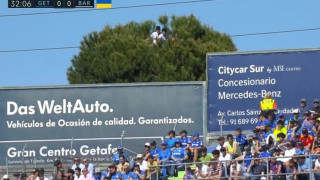 Μέχρι και σε δέντρο ανέβηκαν για να δουν την Μπάρτσα! (Pic)
