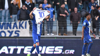 Οι παίκτες του ΠΑΣ αφιέρωσαν το 1-0 στον 30χρονο που νοσηλεύεται μετά το άγριο οπαδικό επεισόδιο