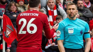 Χατζηδάκης: Eπιστροφή στην Premier League για τον επόπτη που έδωσε αγκωνιά στον Ρομπερτσον