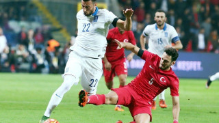 Μας ενώνουν τα… κολλύρια