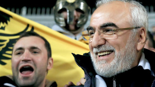 Μακάρι να “βλέπει” στις εκλογές, για την ώρα, όμως, πετάει αετό