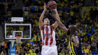 Σλούκας: Τον αποθέωσε η σύζυγός του για το buzzer beater