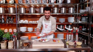 Στροφή καριέρας για πρώην παίκτη της Μπαρτσελόνα που... θέλει να κατακτήσει το Master Chef!