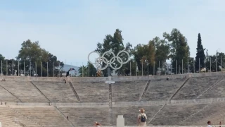 Οι Ολυμπιακοί Κύκλοι τοποθετήθηκαν ξανά στο Παναθηναϊκό Στάδιο