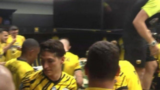 ΑΕΚ: Τα «έσπασαν» οι παίκτες στα αποδυτήρια (vid)