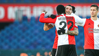 Πάνω από 100.000 κόσμος γιόρτασε το πρωτάθλημα της Φέγενορντ