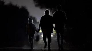 «Η Ελλάδα λέει ότι δεν εγκαταλείπει μετανάστες στη θάλασσα, αλλά πιάστηκε επ' αυτοφώρω»