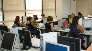 «Ξεπαγώνουν» οι τριετίες στον ιδιωτικό, οι προϋποθέσεις για αύξηση μισθού έως και 30%