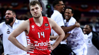 Βεζένκοφ: «Πονάει, ήμασταν πιο κοντά από ποτέ, εμείς φταίμε»